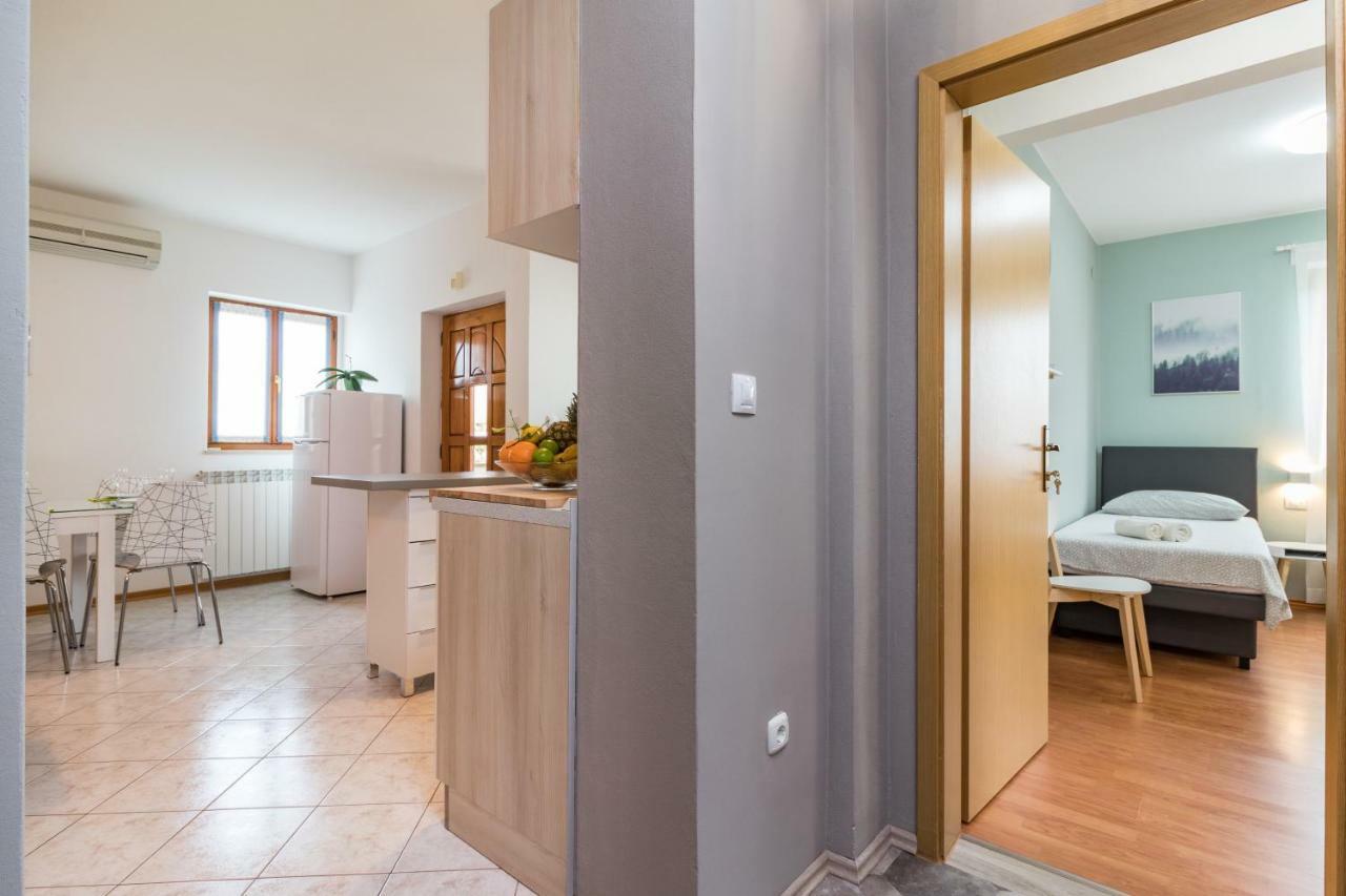 Apartment Anton, Фажана Экстерьер фото
