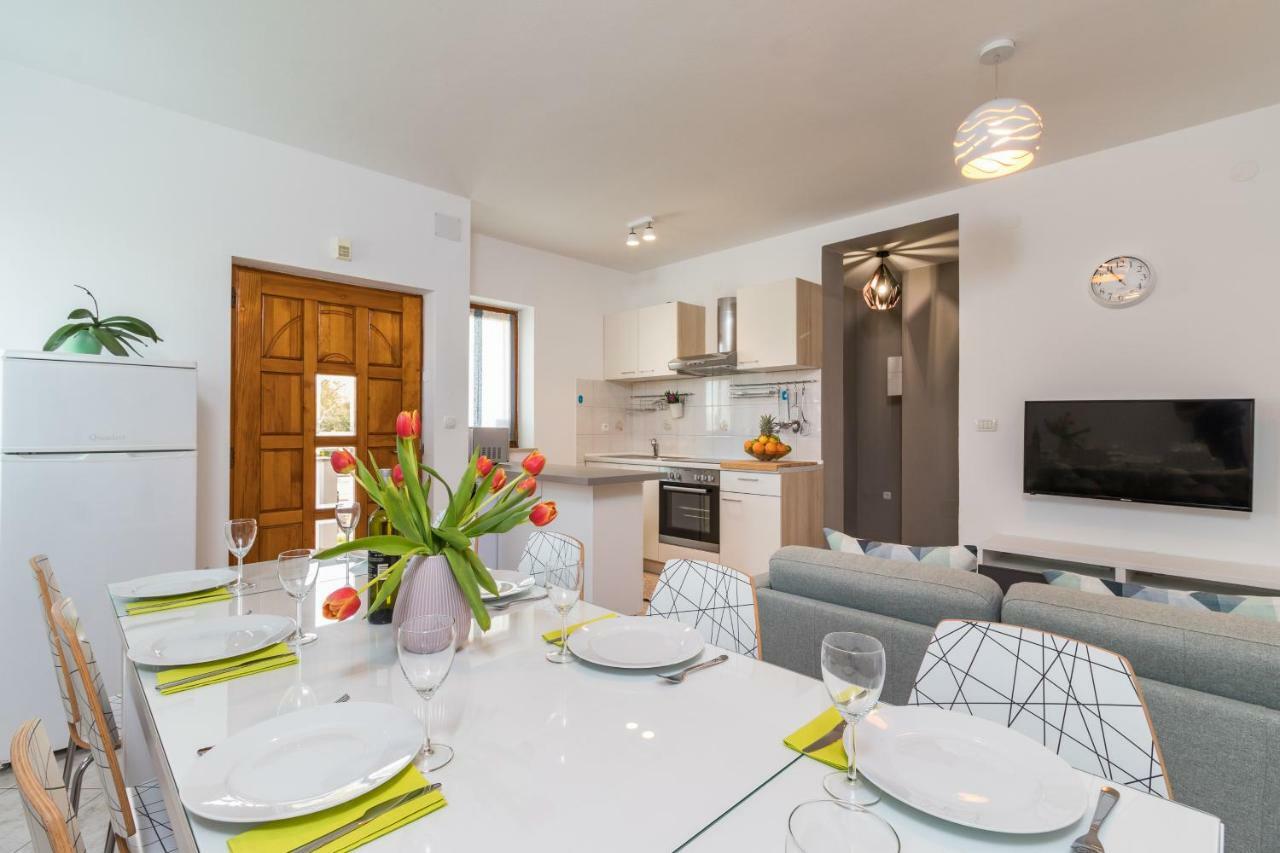 Apartment Anton, Фажана Экстерьер фото