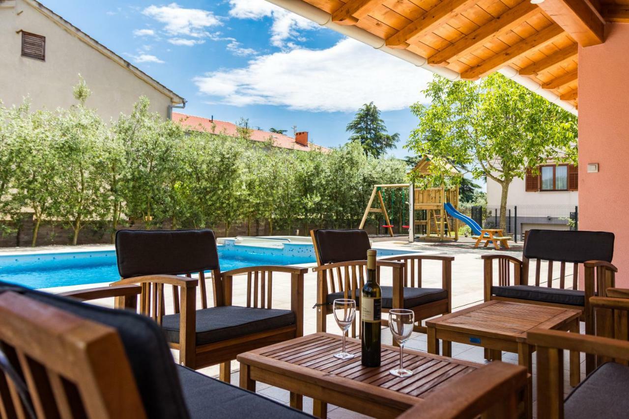 Apartment Anton, Фажана Экстерьер фото